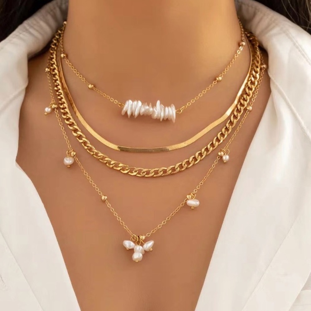 Flirty Layered Tiered 4Pcs Faux Pearl Beading Chain Layered Necklaces Set Gold.